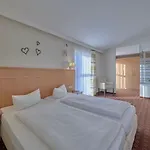 호텔 Inntalhof 키르히도르프암인